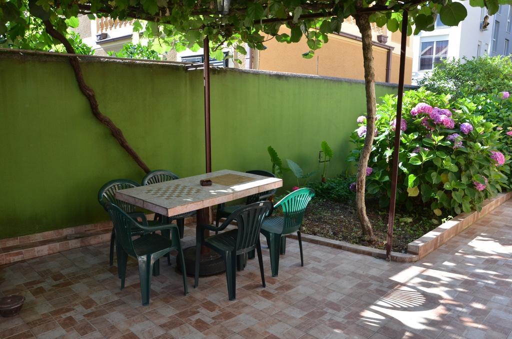 Mg Apartments And Rooms Budva Extérieur photo
