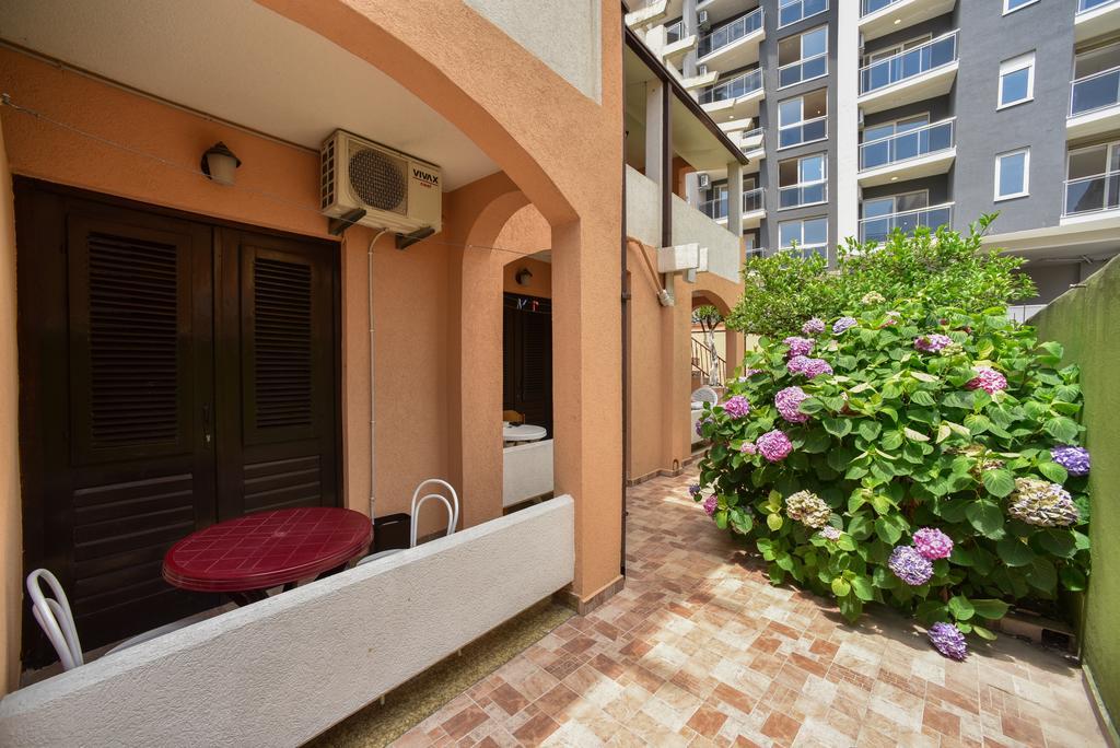 Mg Apartments And Rooms Budva Extérieur photo